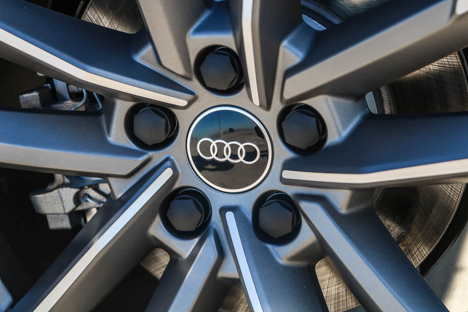 Thumbnail: 2025 Audi Q3 - 15