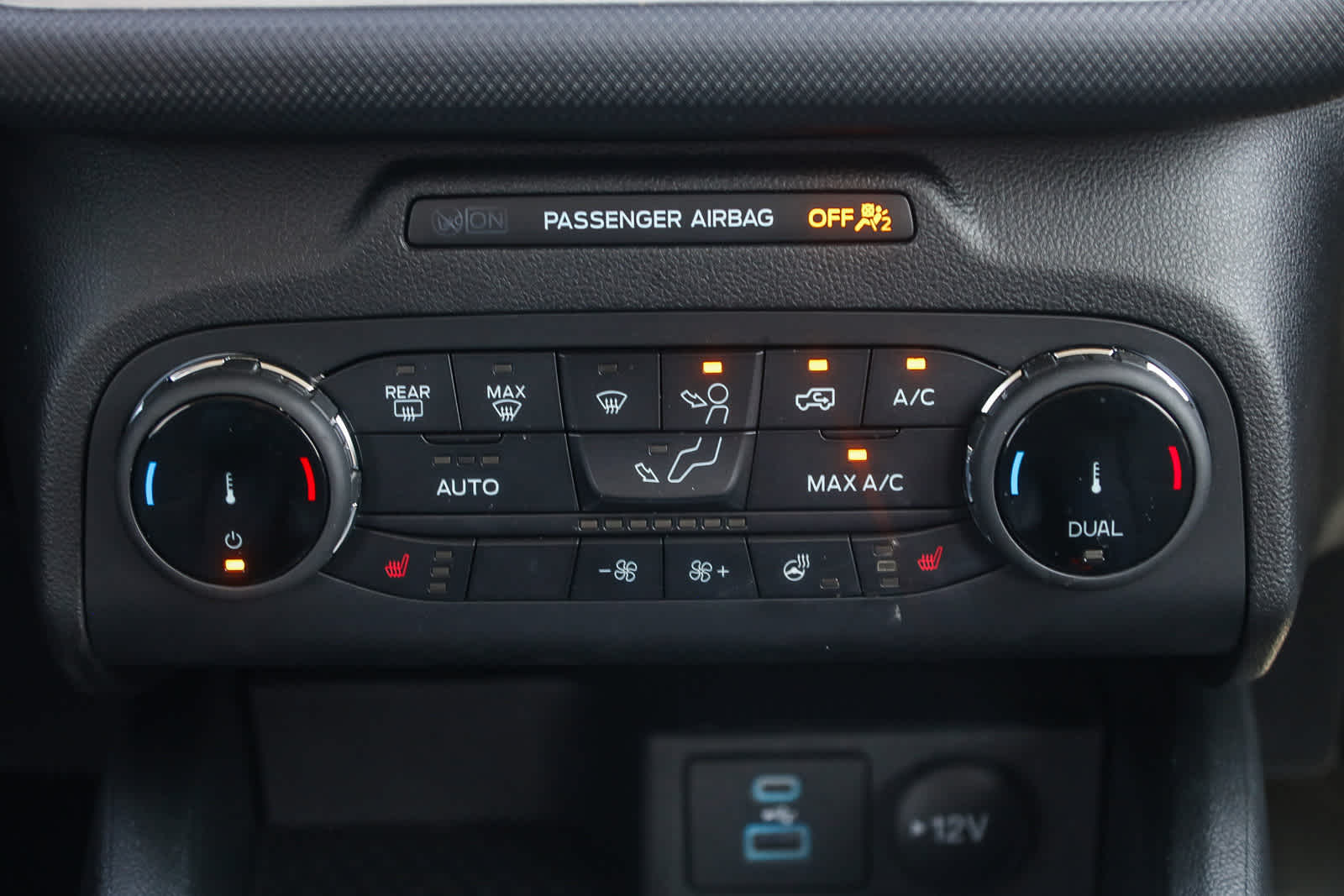 Thumbnail: 2022 Ford Bronco Sport - 20