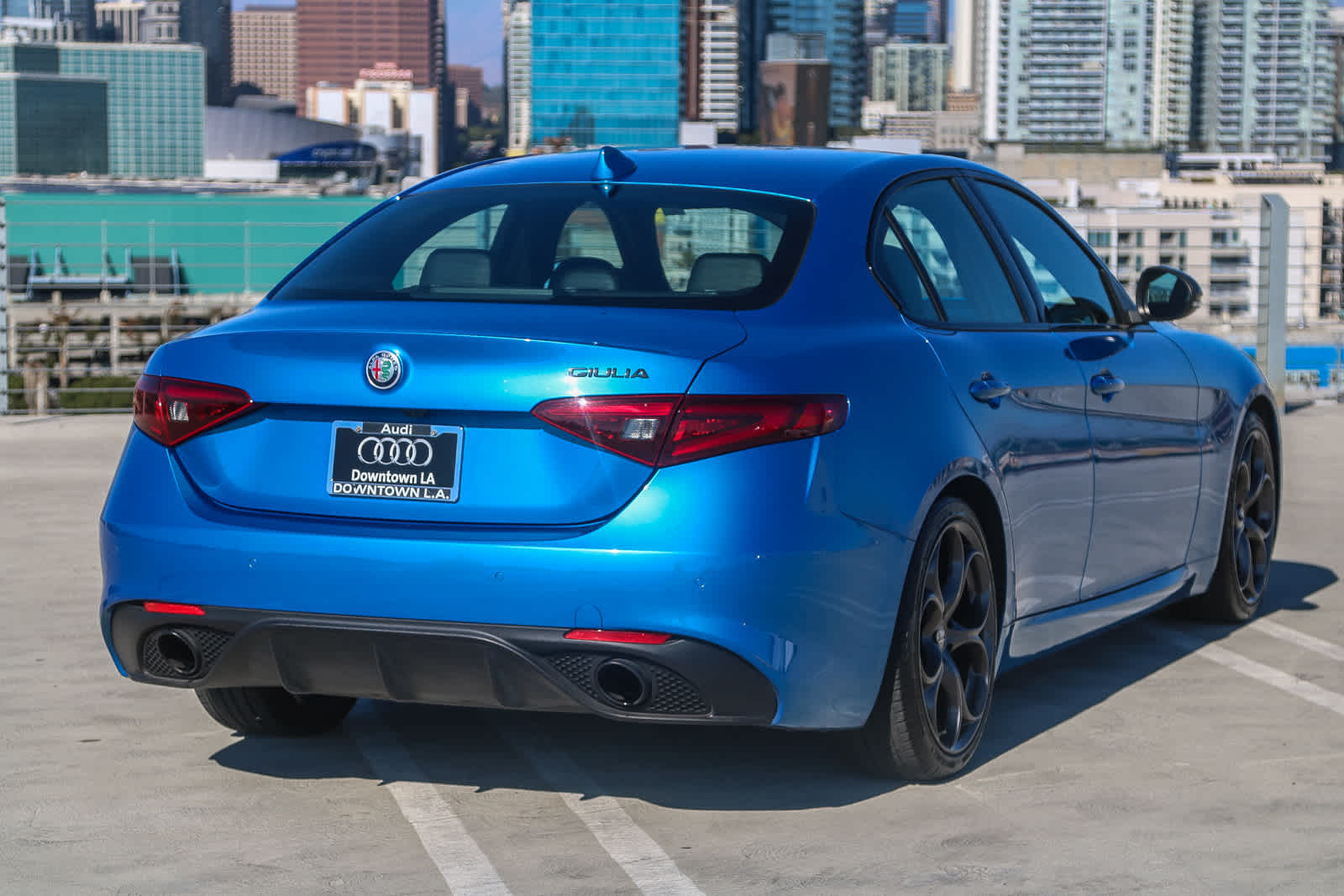 Thumbnail: 2019 Alfa Romeo Giulia - 8