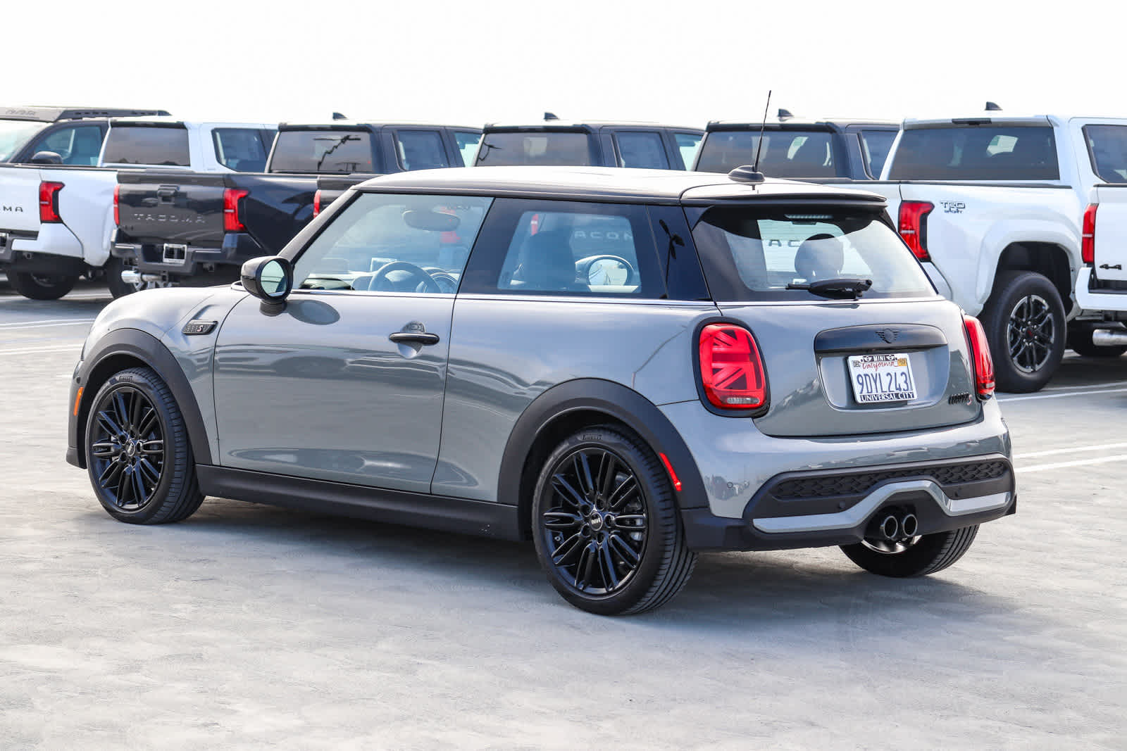 Thumbnail: 2023 MINI Cooper Hardtop - 8
