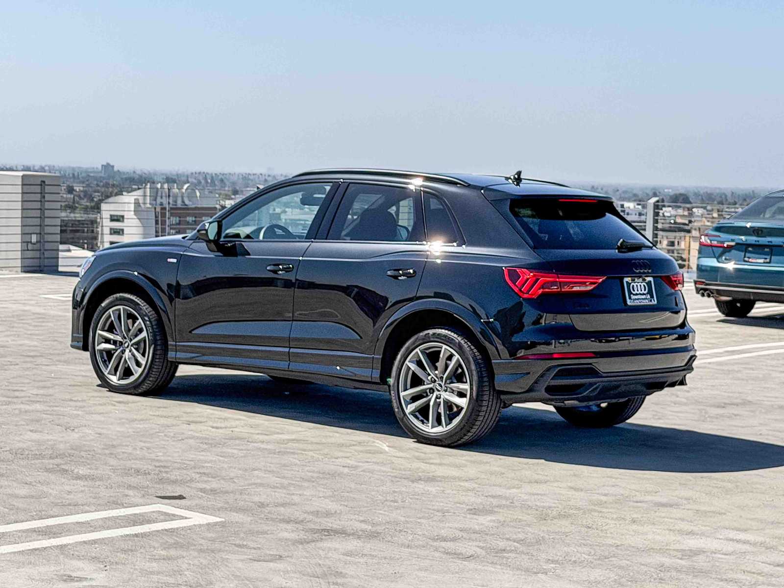 Thumbnail: 2025 Audi Q3 - 6