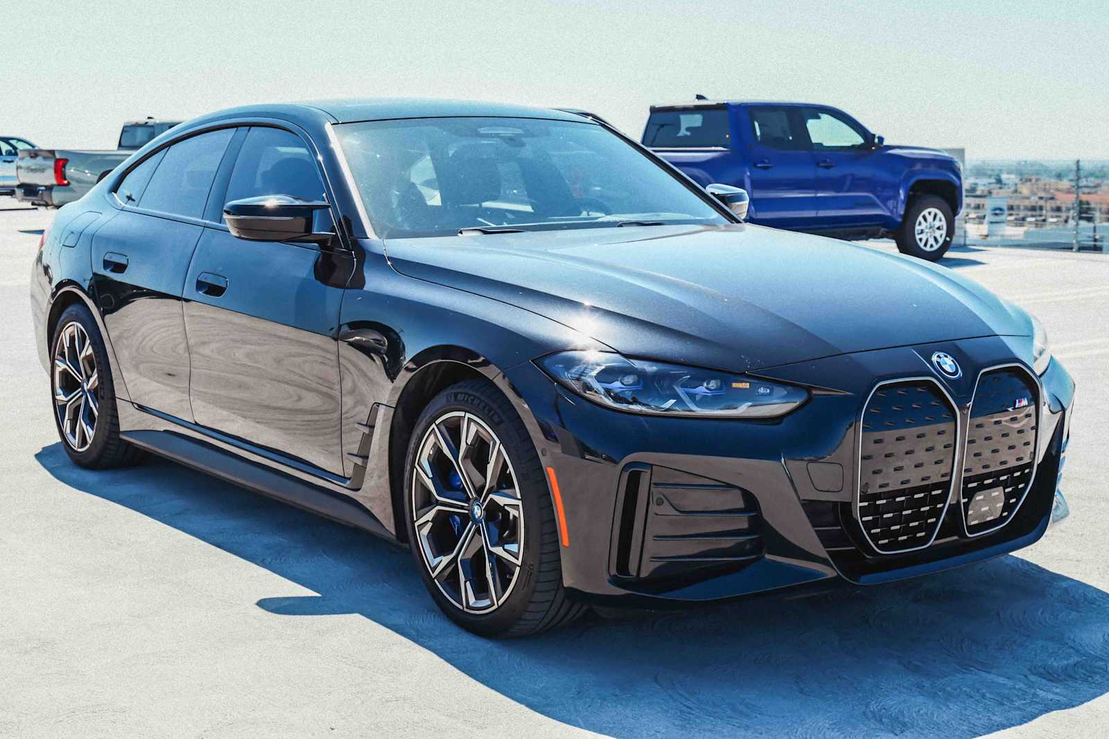 Thumbnail: 2022 BMW i4 - 3
