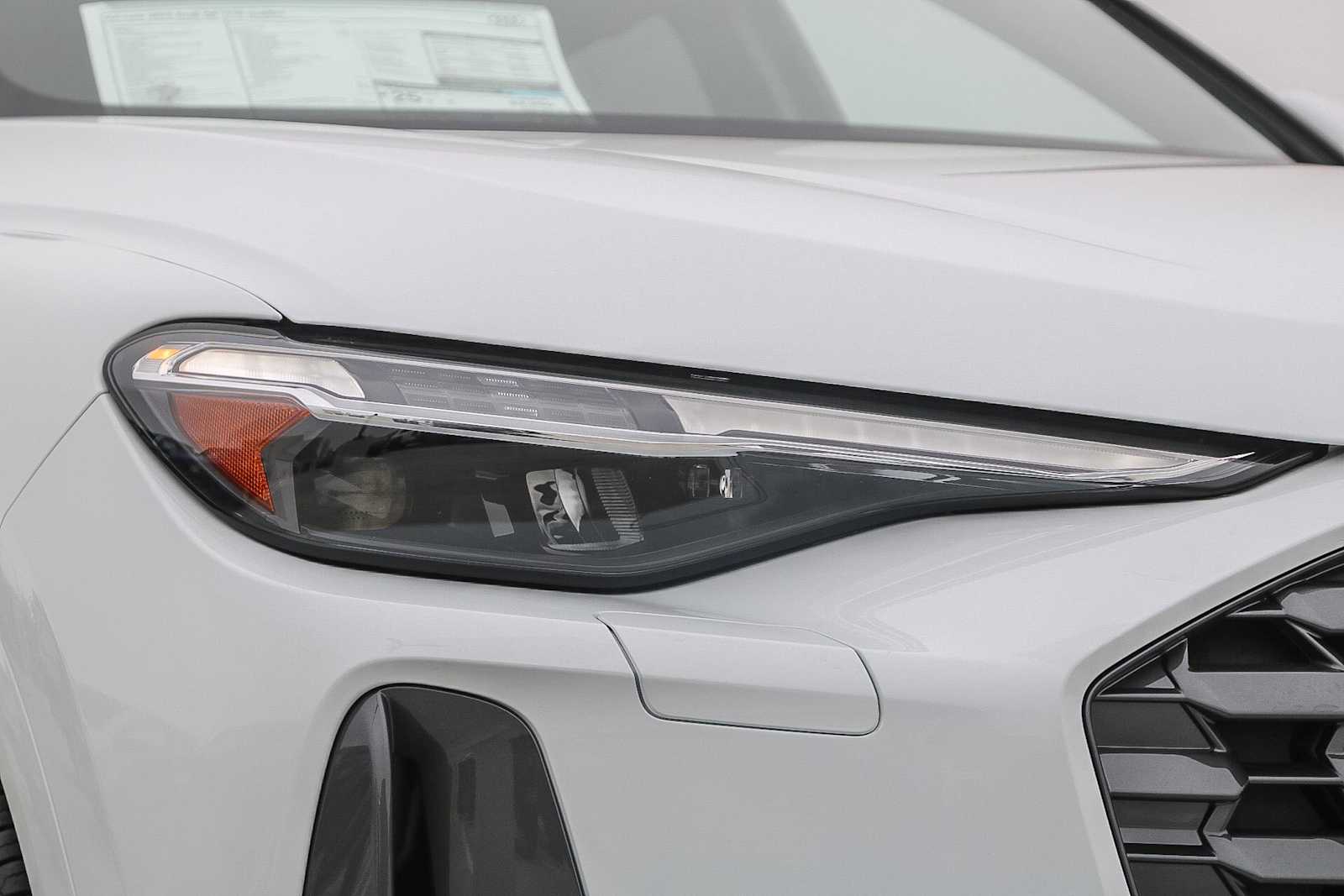 Thumbnail: 2025 Audi Q5 - 4