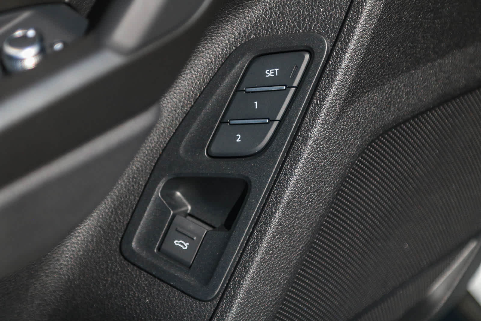 Thumbnail: 2025 Audi Q3 - 35