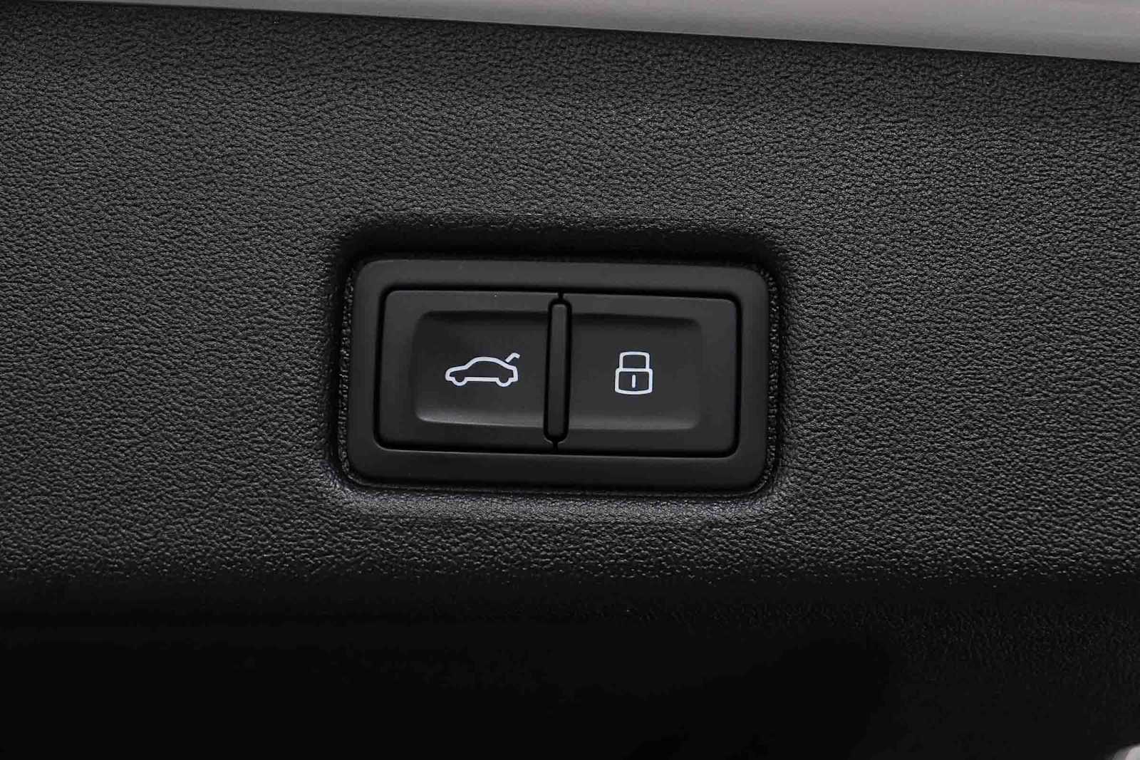 Thumbnail: 2025 Audi Q5 - 37