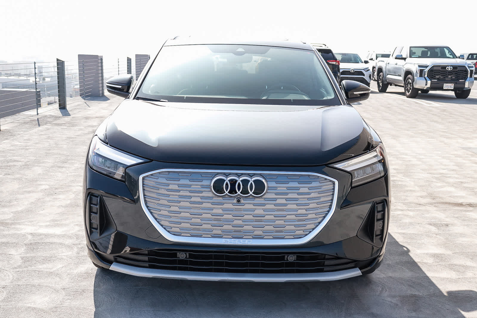 Thumbnail: 2023 Audi Q4 e-tron - 2