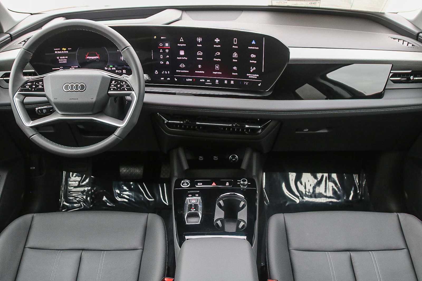 Thumbnail: 2025 Audi Q6 e-tron - 12