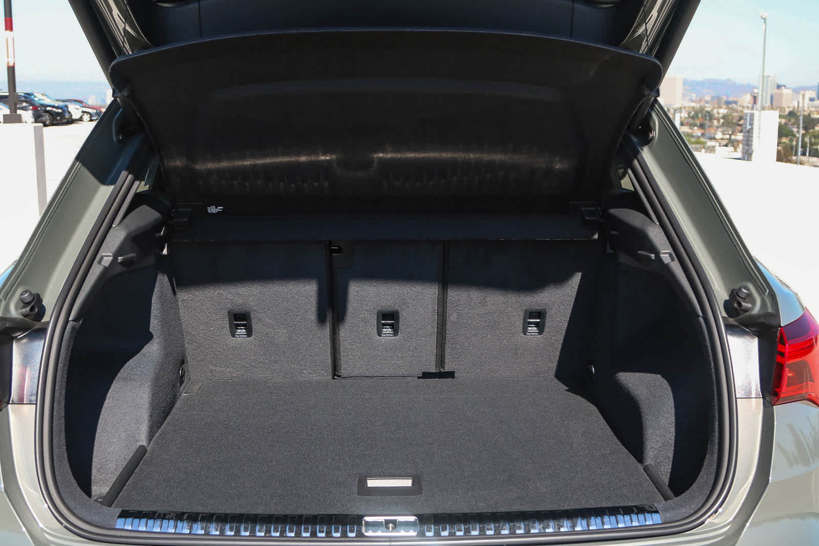 Thumbnail: 2025 Audi Q3 - 46