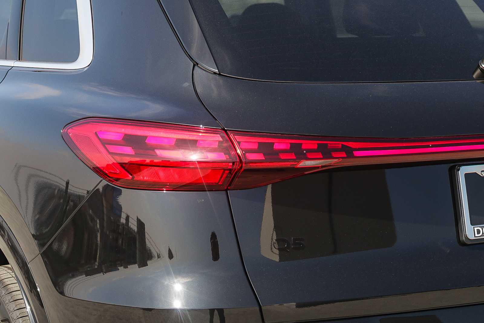 Thumbnail: 2025 Audi Q5 - 9