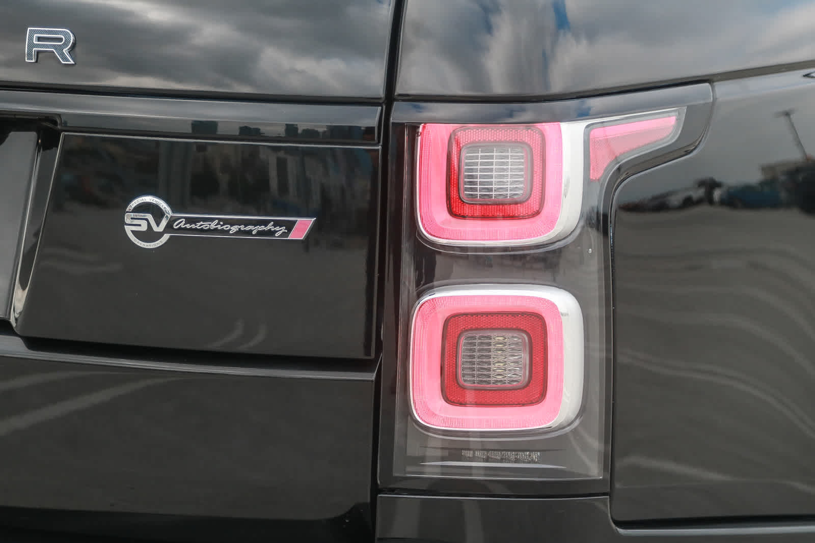 Thumbnail: 2021 Land Rover Range Rover - 11