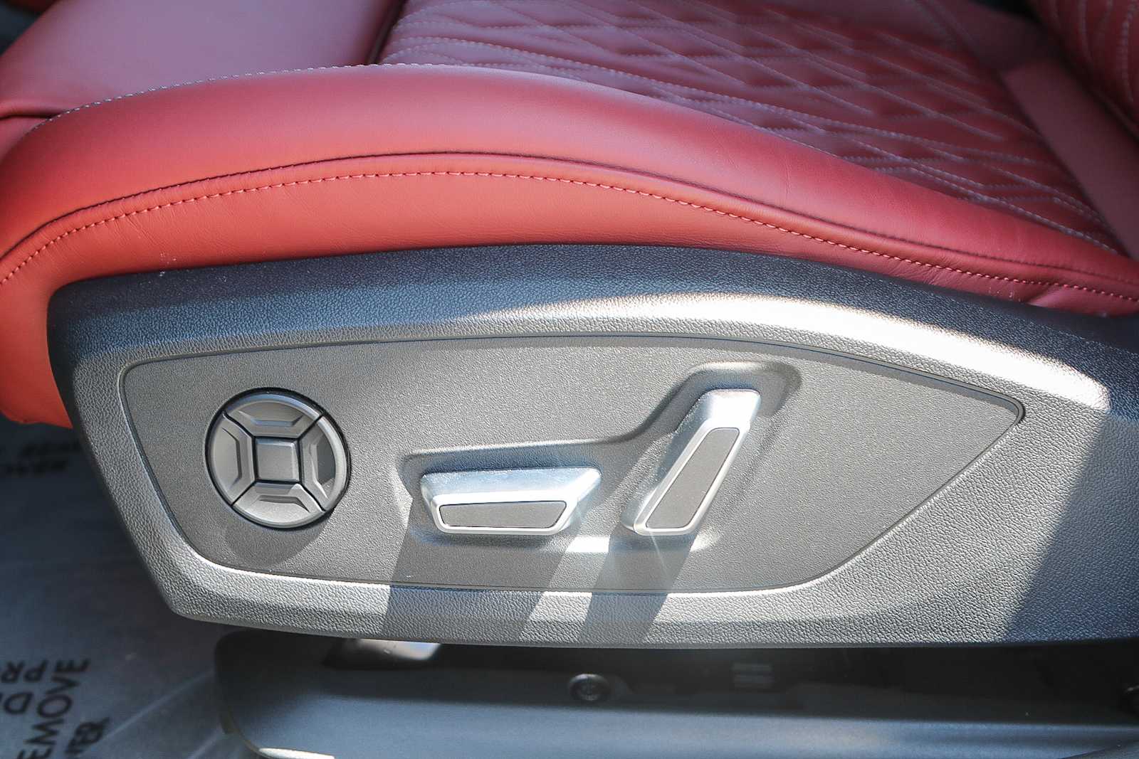 Thumbnail: 2025 Audi S7 - 22
