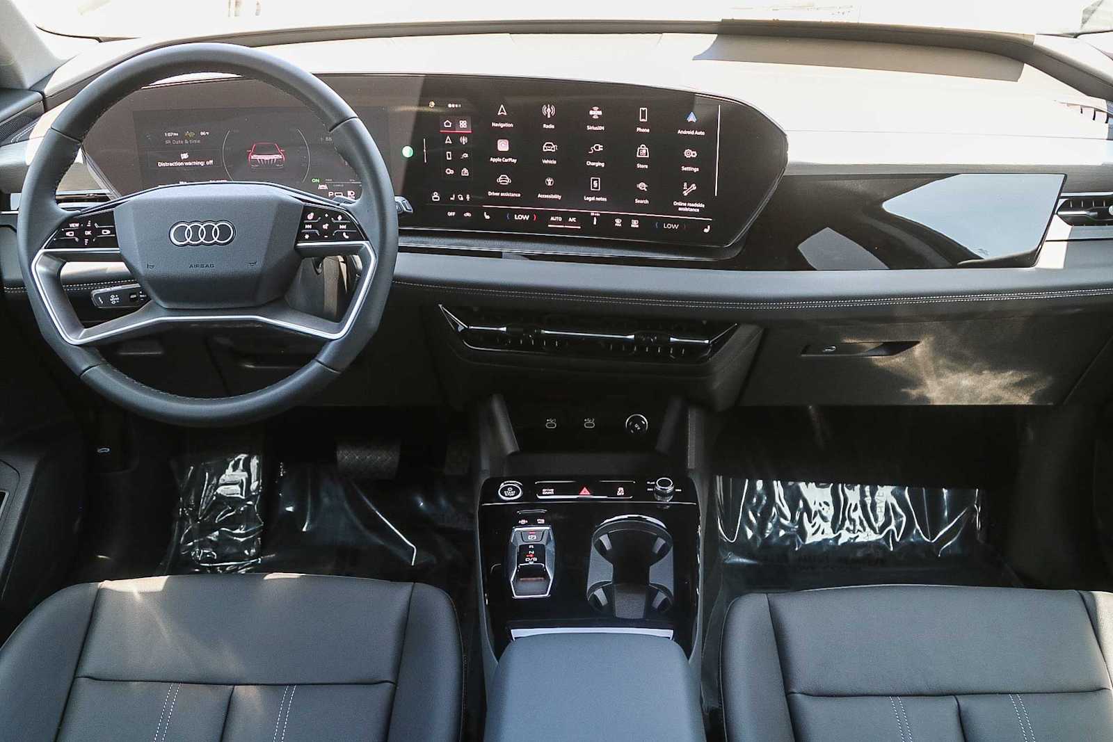 Thumbnail: 2025 Audi Q6 e-tron - 12