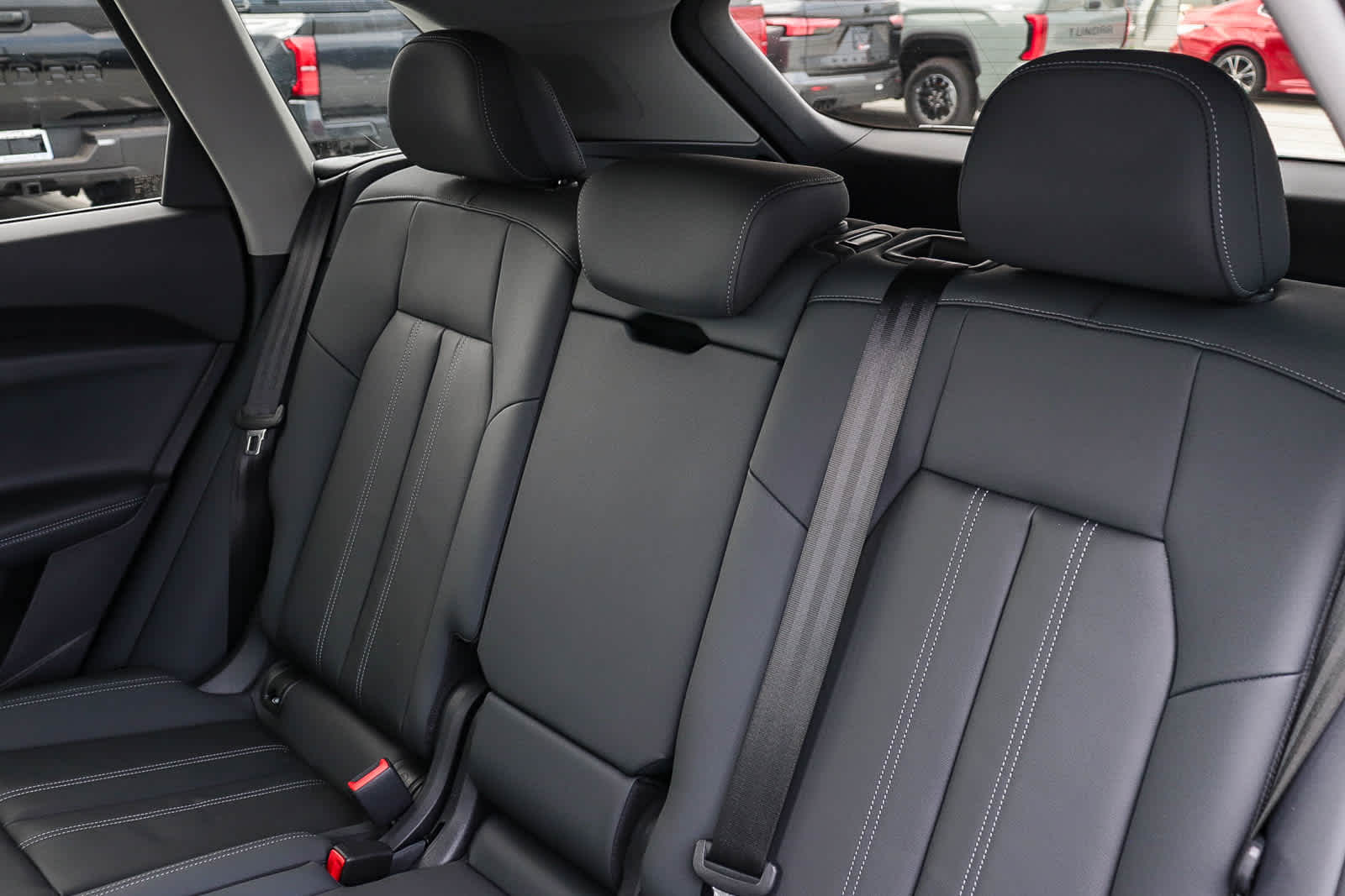 Thumbnail: 2025 Audi Q5 - 23