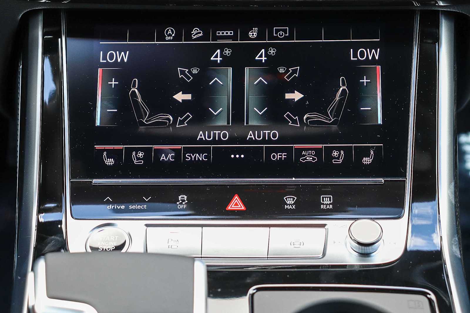 Thumbnail: 2026 Audi Q8 - 18