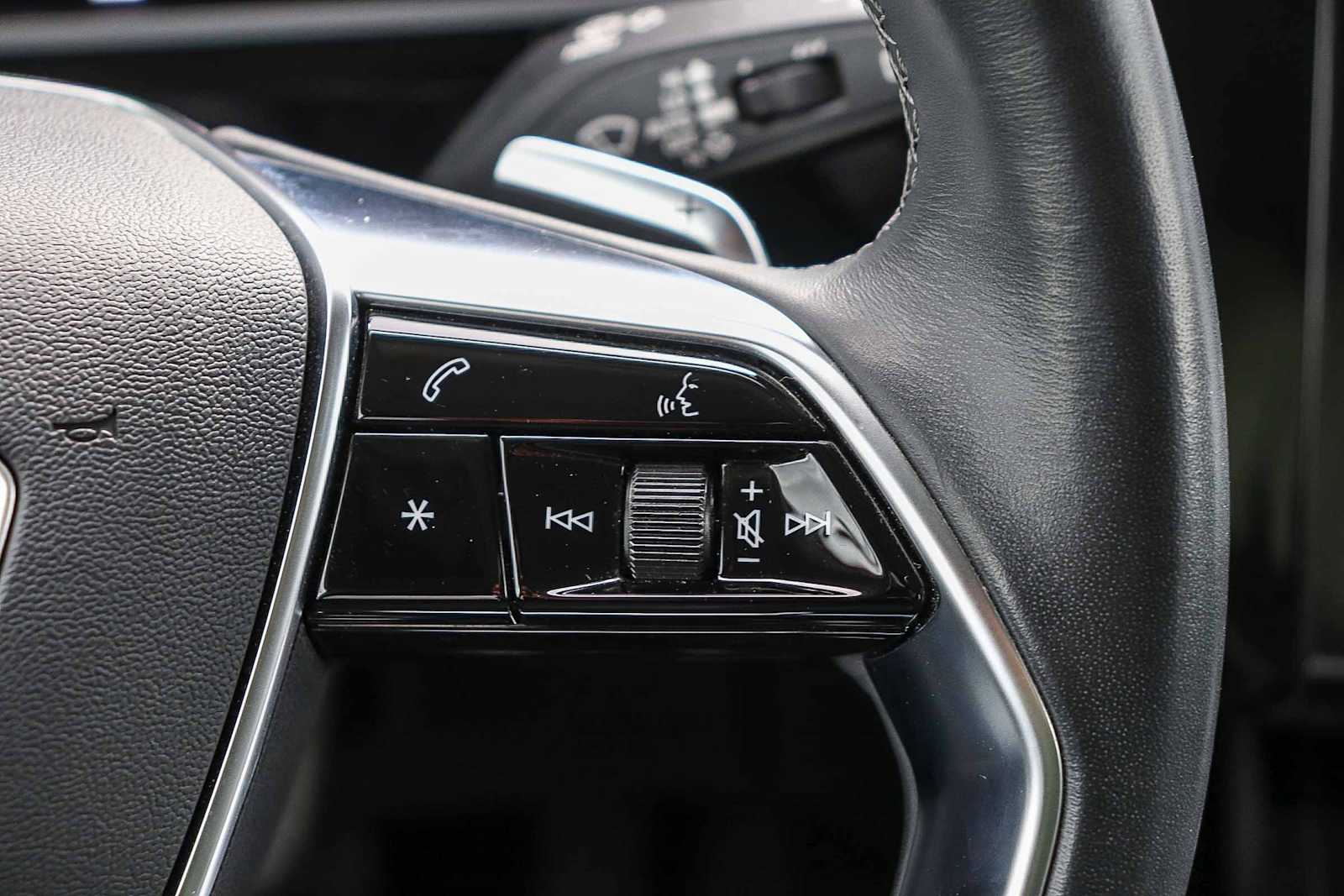 Thumbnail: 2024 Audi Q8 e-tron - 21