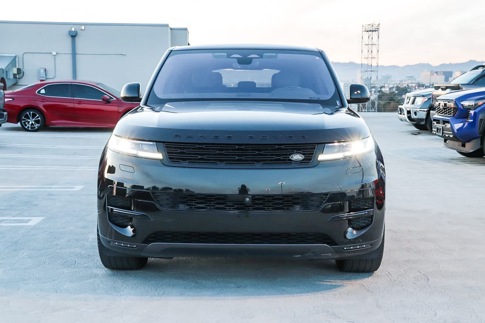 Thumbnail: 2023 Land Rover Range Rover Sport - 2