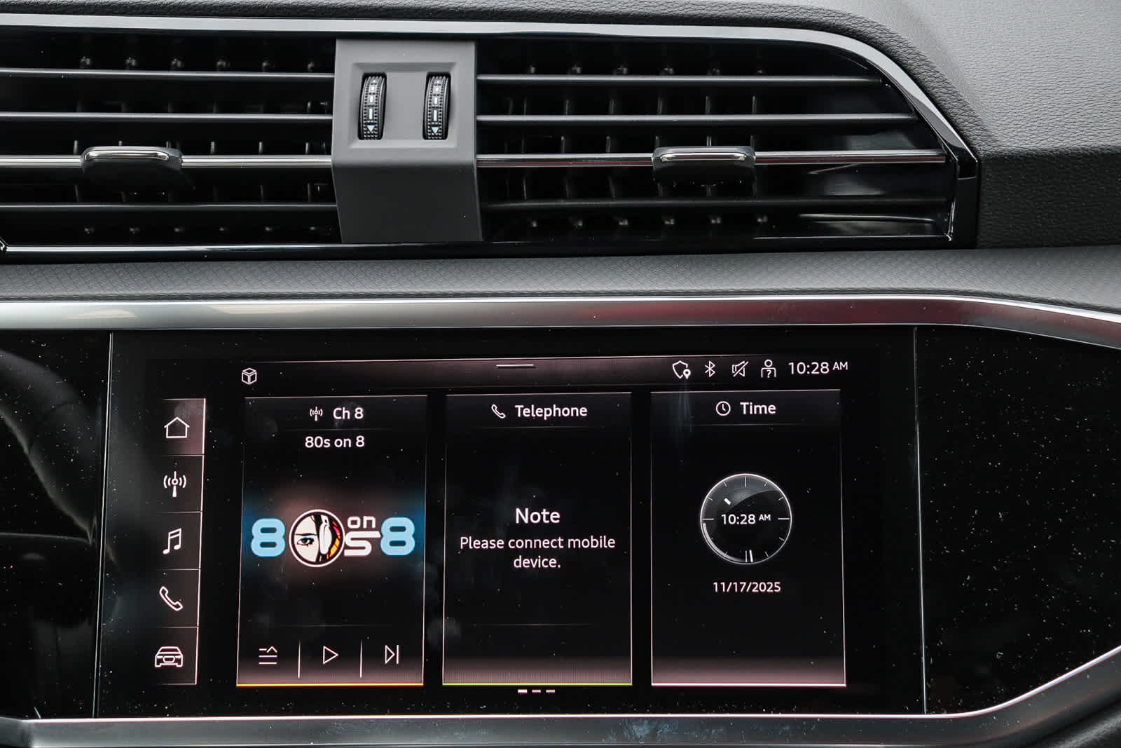 Thumbnail: 2025 Audi Q3 - 19