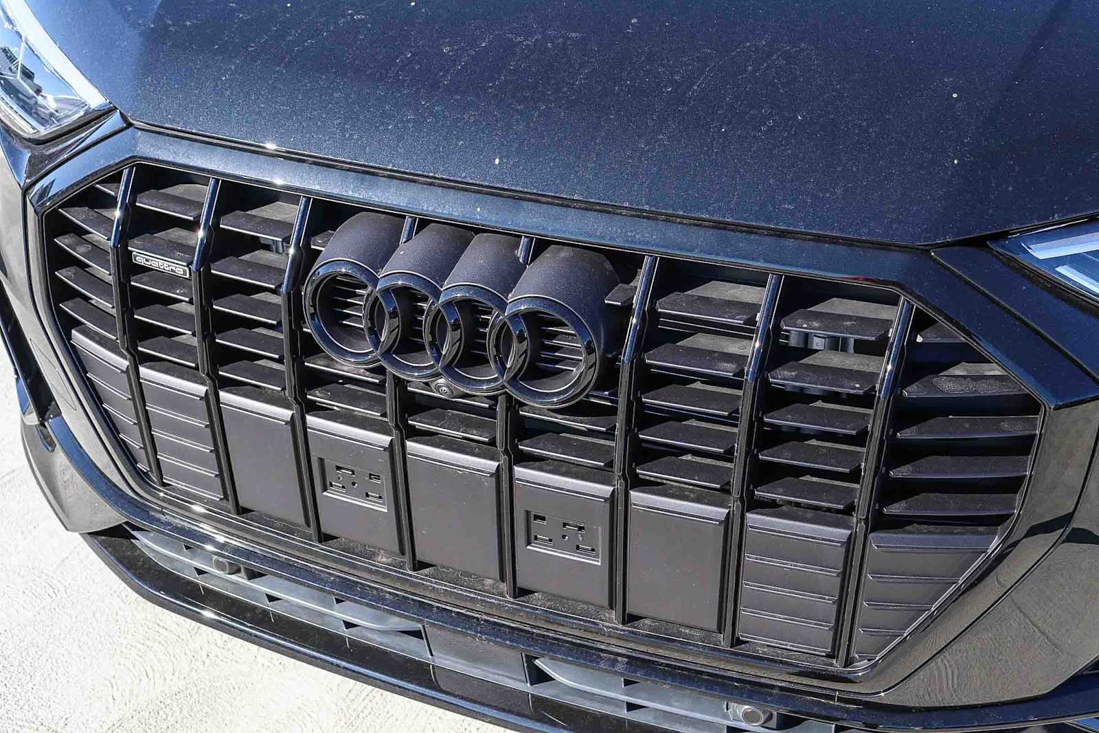 Thumbnail: 2025 Audi Q3 - 8