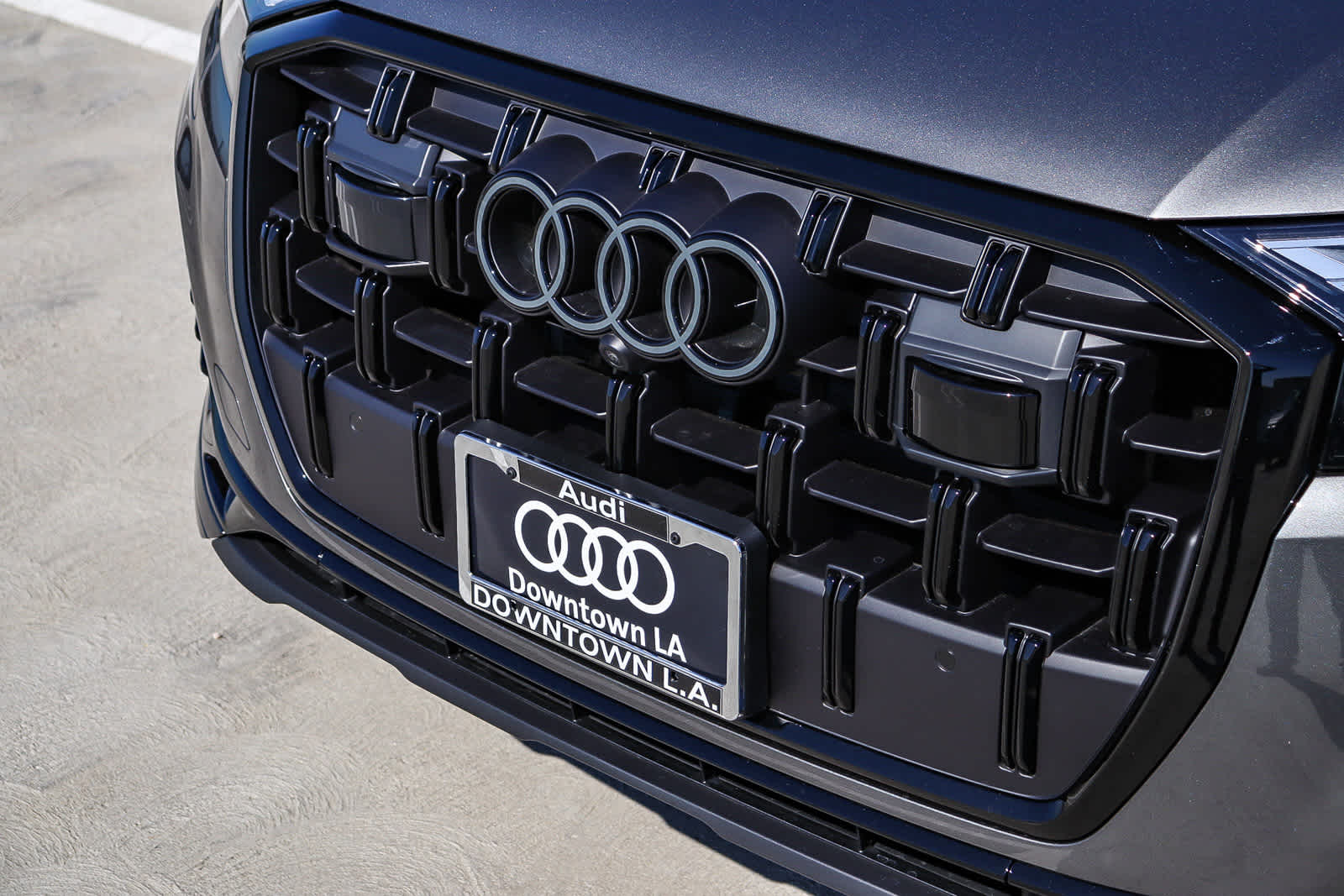 Thumbnail: 2026 Audi Q7 - 8
