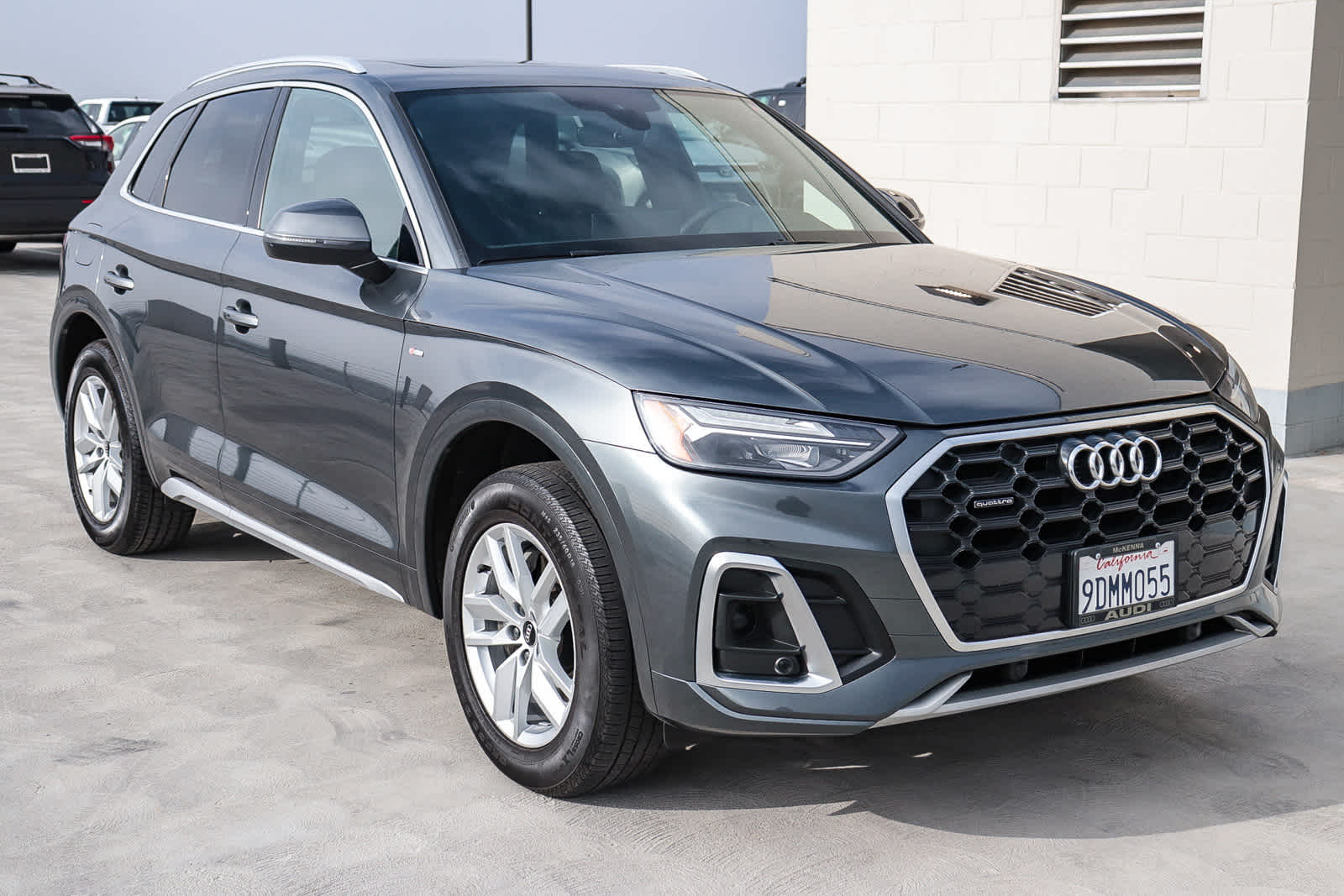 Thumbnail: 2023 Audi Q5 - 3