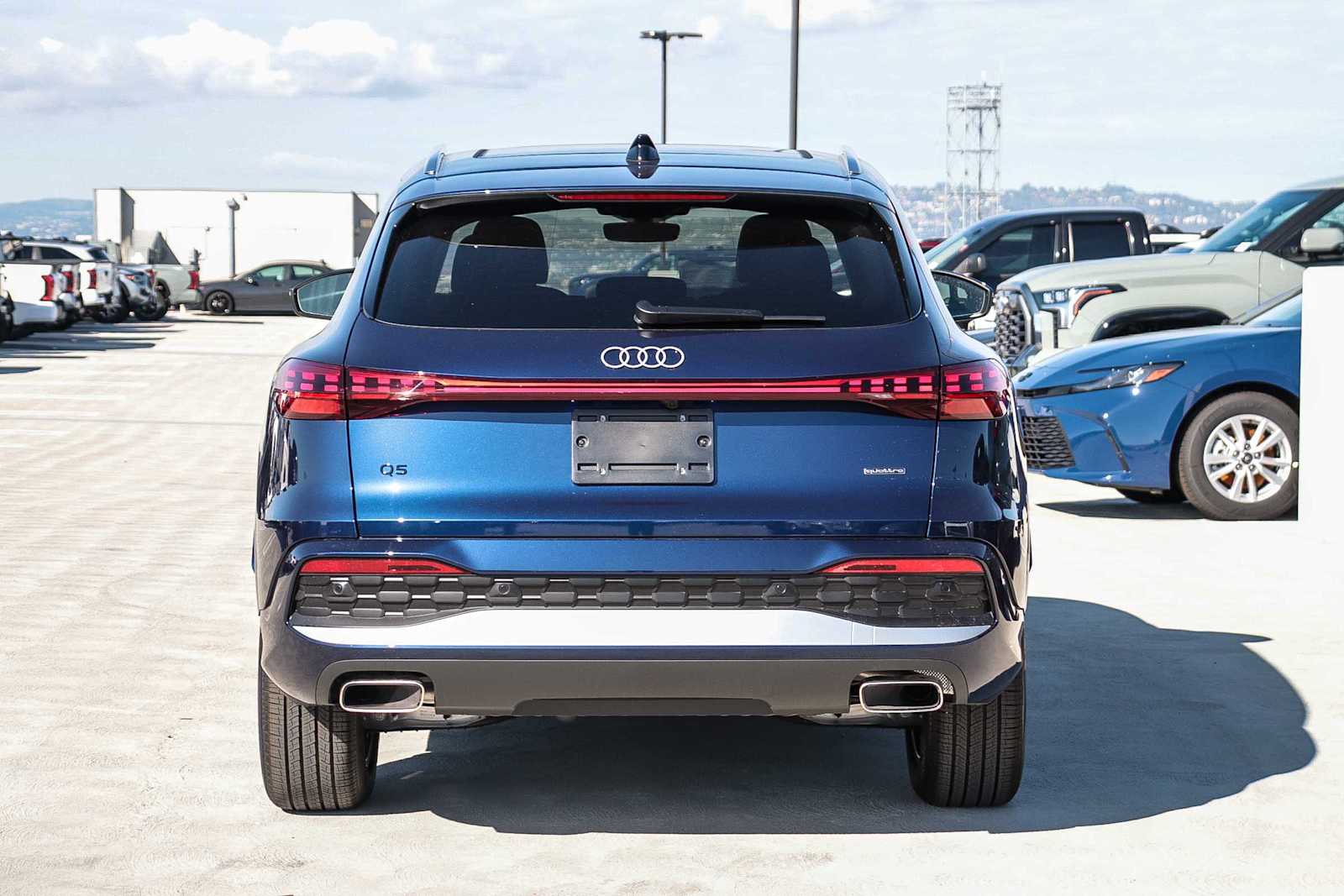 Thumbnail: 2025 Audi Q5 - 8