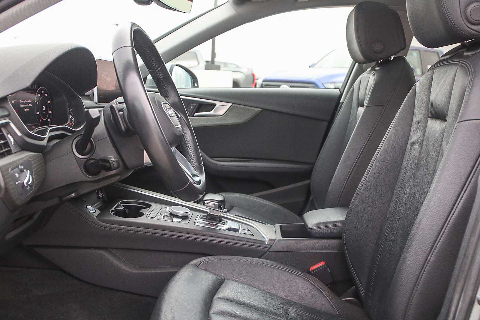 Thumbnail: 2019 Audi A4 - 19