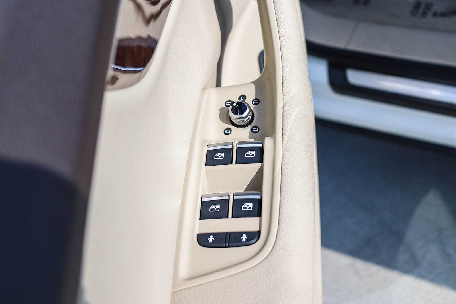 Thumbnail: 2017 Audi Q7 - 29