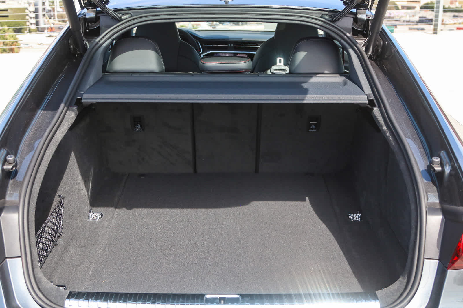 Thumbnail: 2026 Audi RS 7 - 42