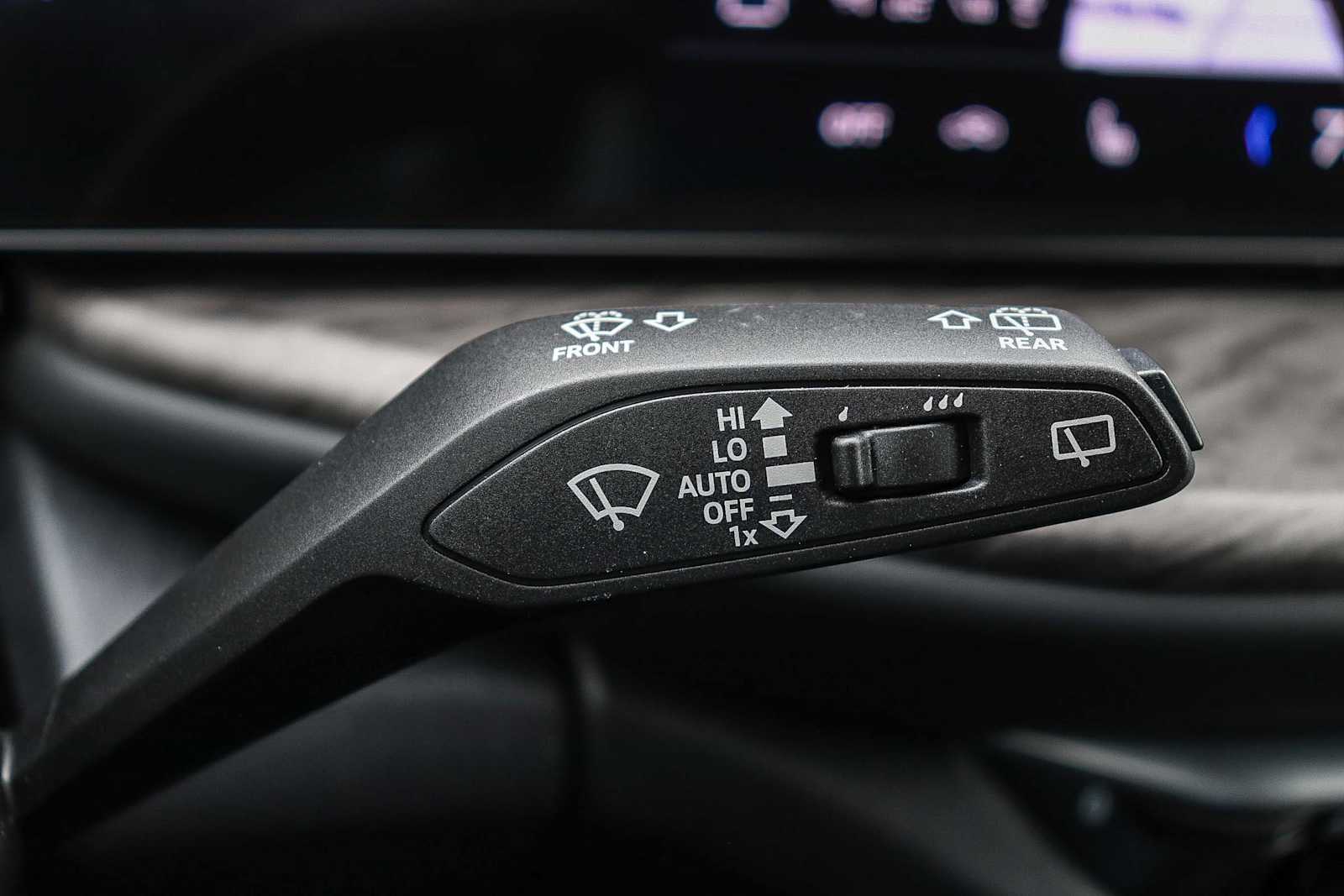 Thumbnail: 2025 Audi Q5 - 31