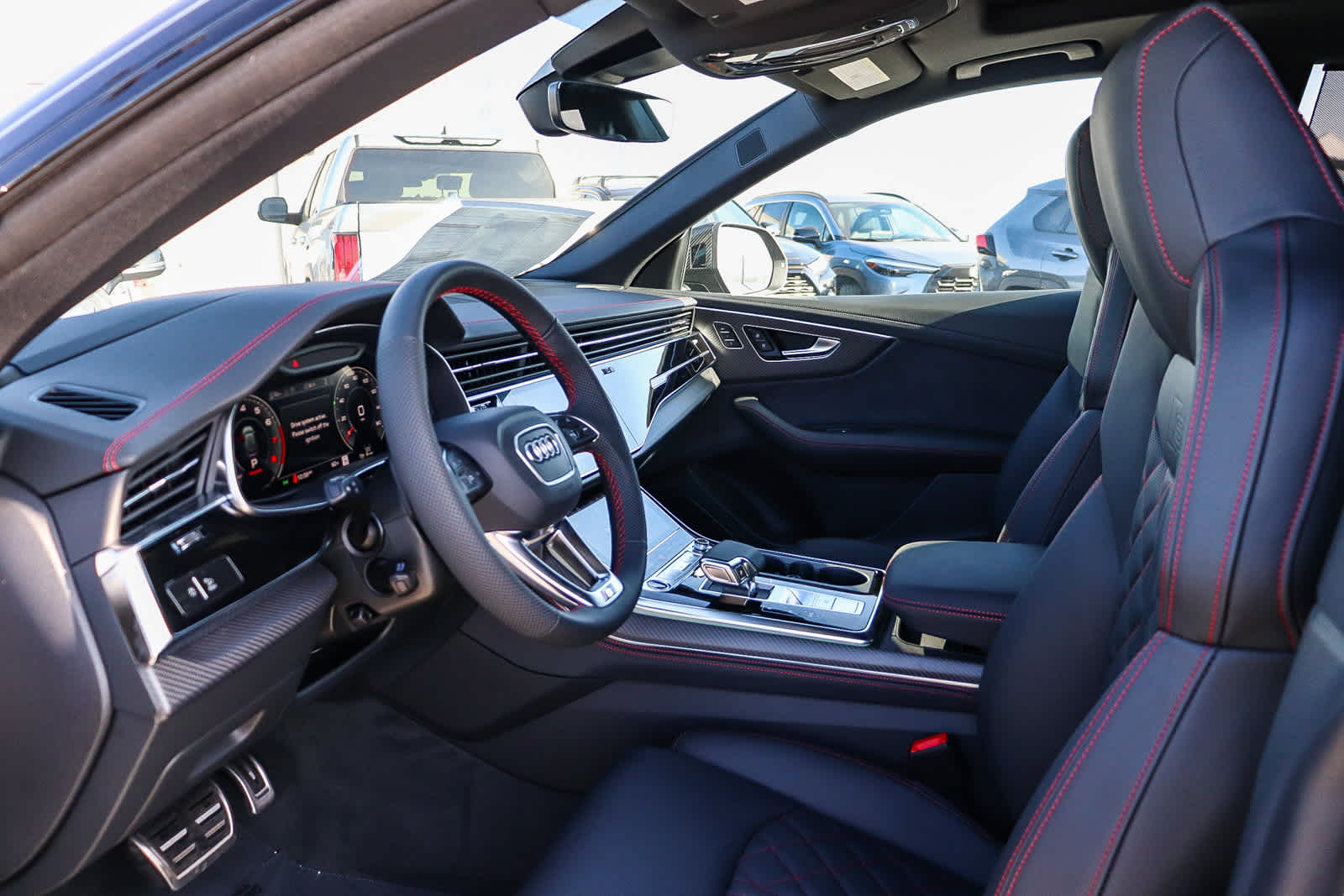 Thumbnail: 2026 Audi Q8 - 24