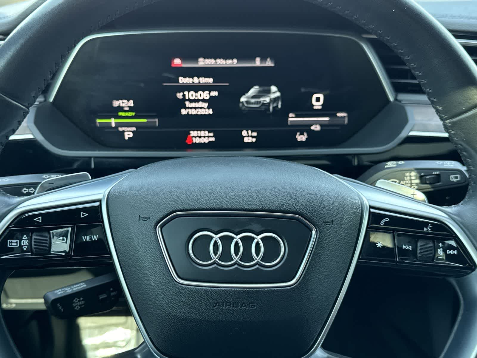 2021 Audi e-tron Premium 8