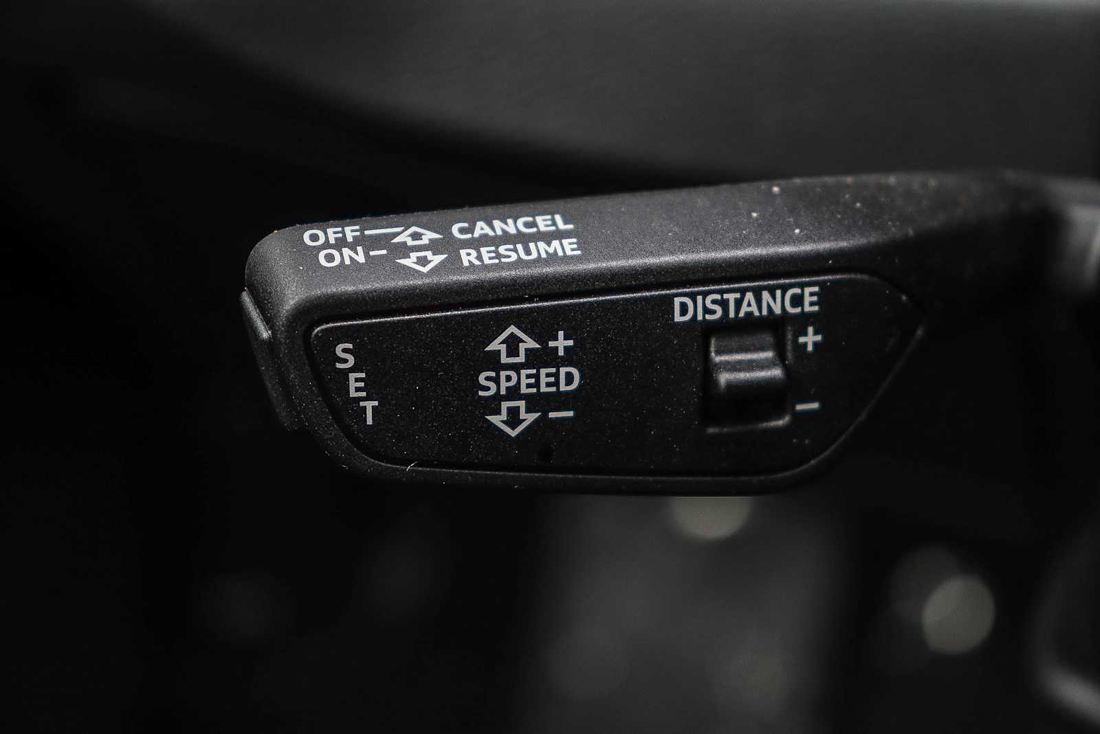 Thumbnail: 2025 Audi Q3 - 32