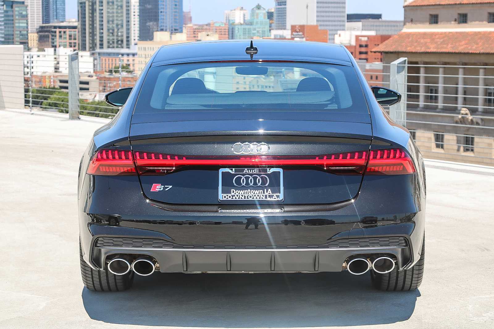 Thumbnail: 2025 Audi S7 - 7