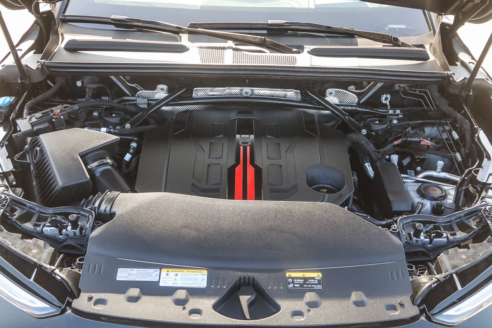 Thumbnail: 2025 Audi SQ5 - 43