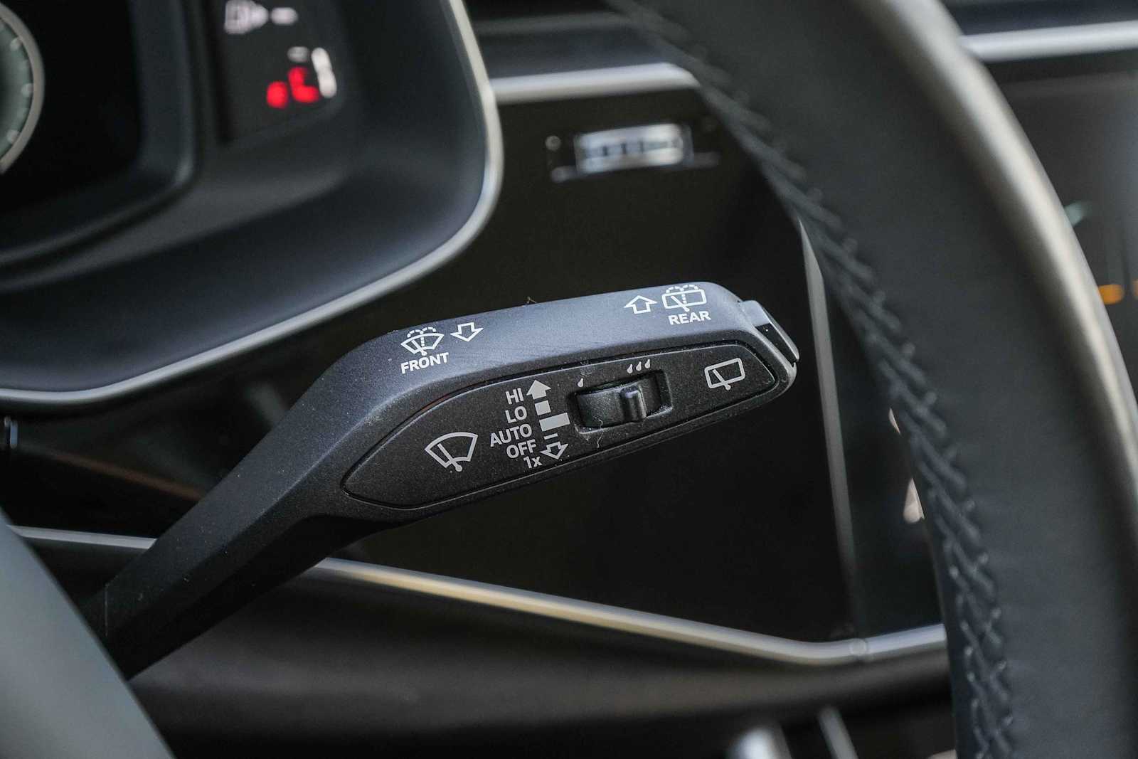 Thumbnail: 2022 Audi Q7 - 34