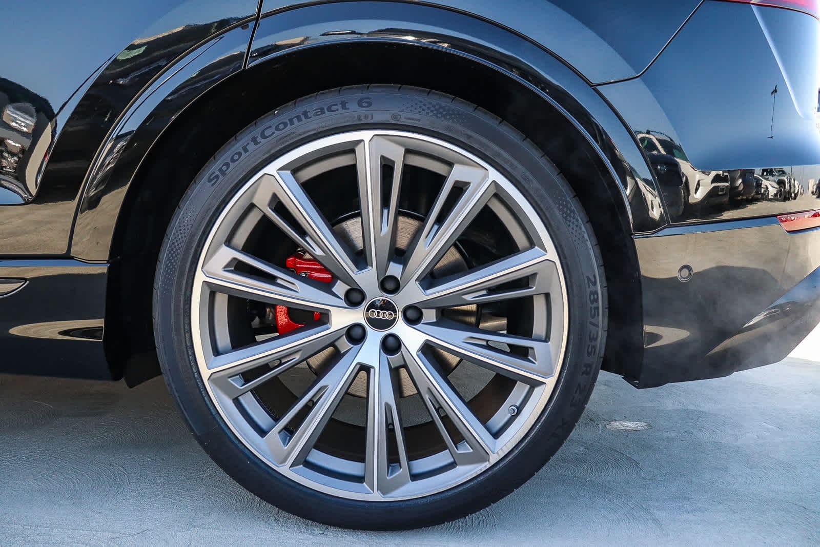 Thumbnail: 2026 Audi Q8 - 13