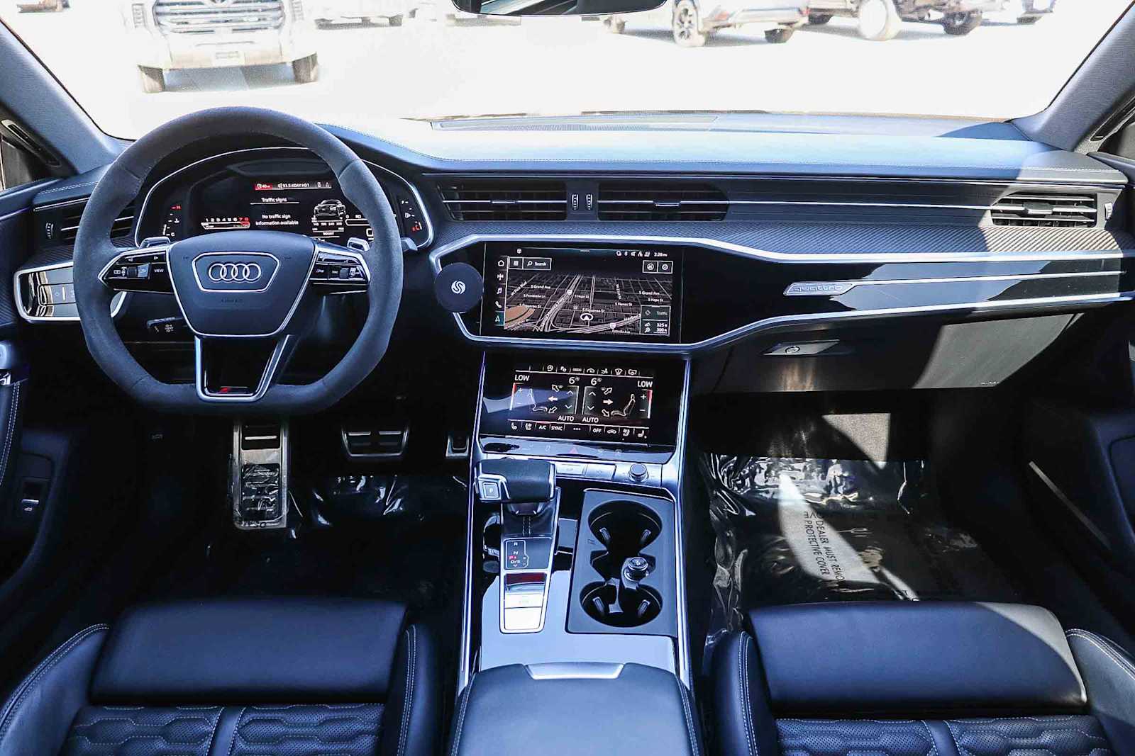 Thumbnail: 2023 Audi RS 7 - 16