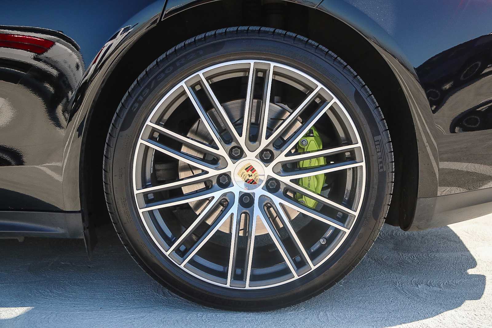 Thumbnail: 2020 Porsche Panamera - 12