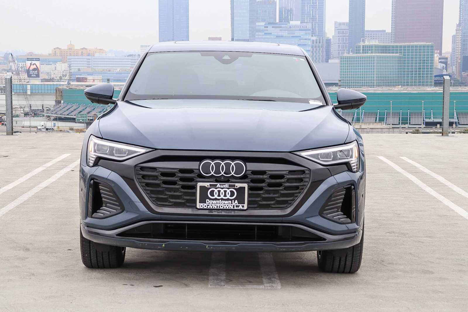 Thumbnail: 2024 Audi Q8 e-tron - 2