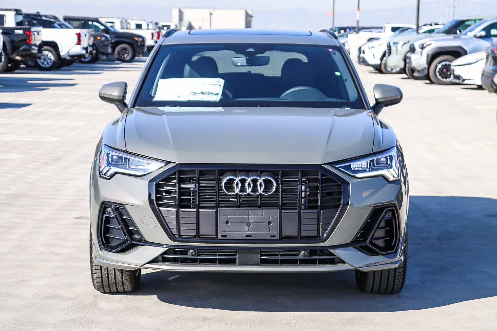 Thumbnail: 2025 Audi Q3 - 2