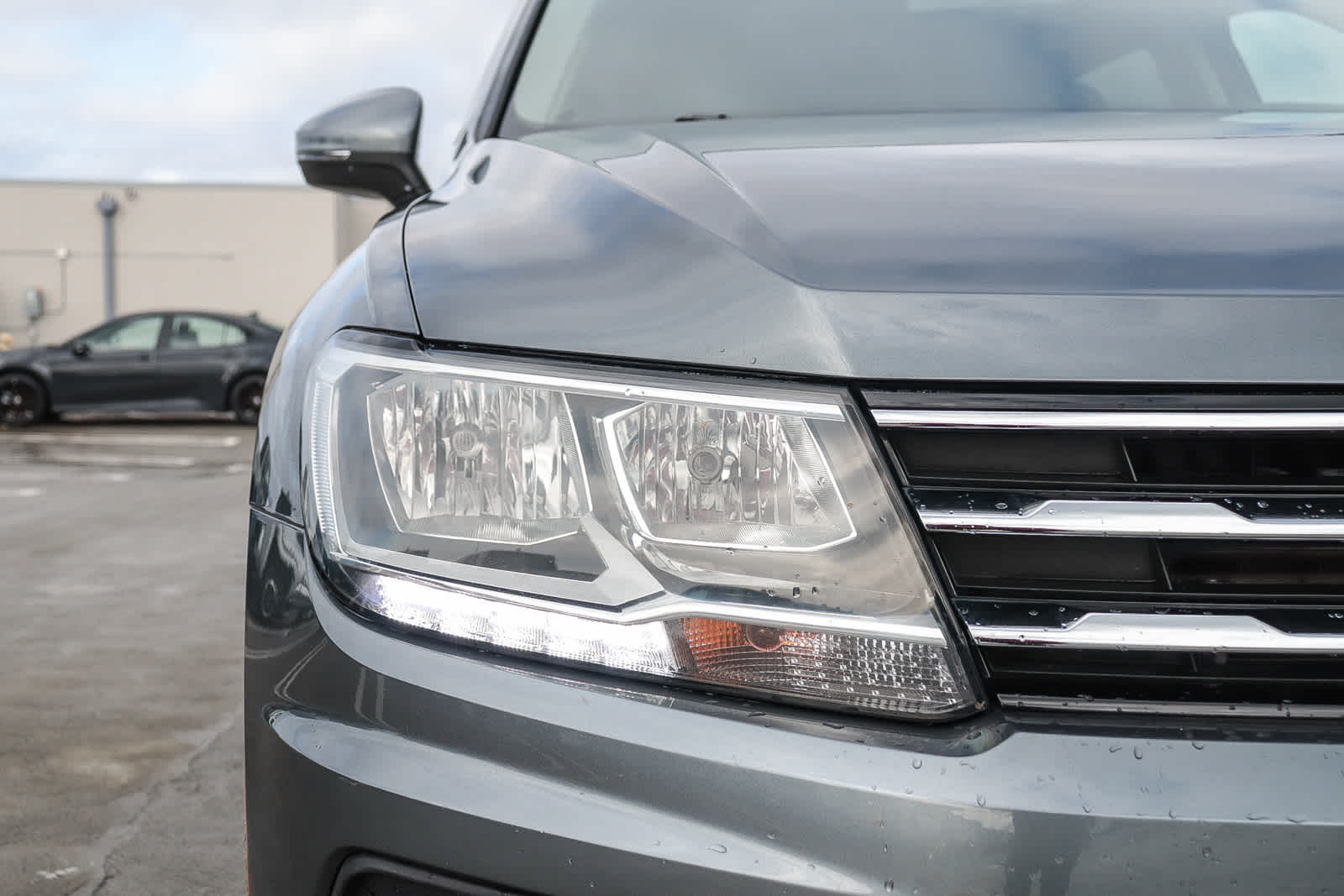 Thumbnail: 2020 Volkswagen Tiguan - 6