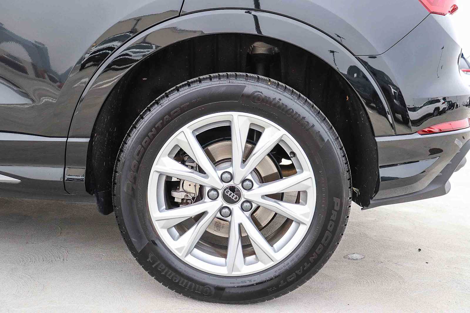 Thumbnail: 2025 Audi Q3 - 13