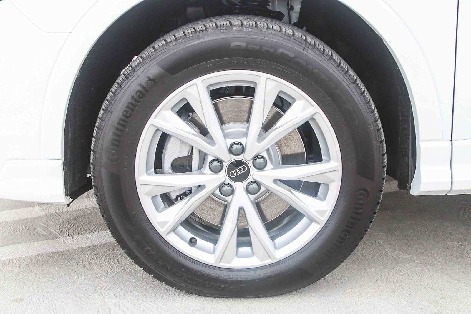 Thumbnail: 2025 Audi Q3 - 15