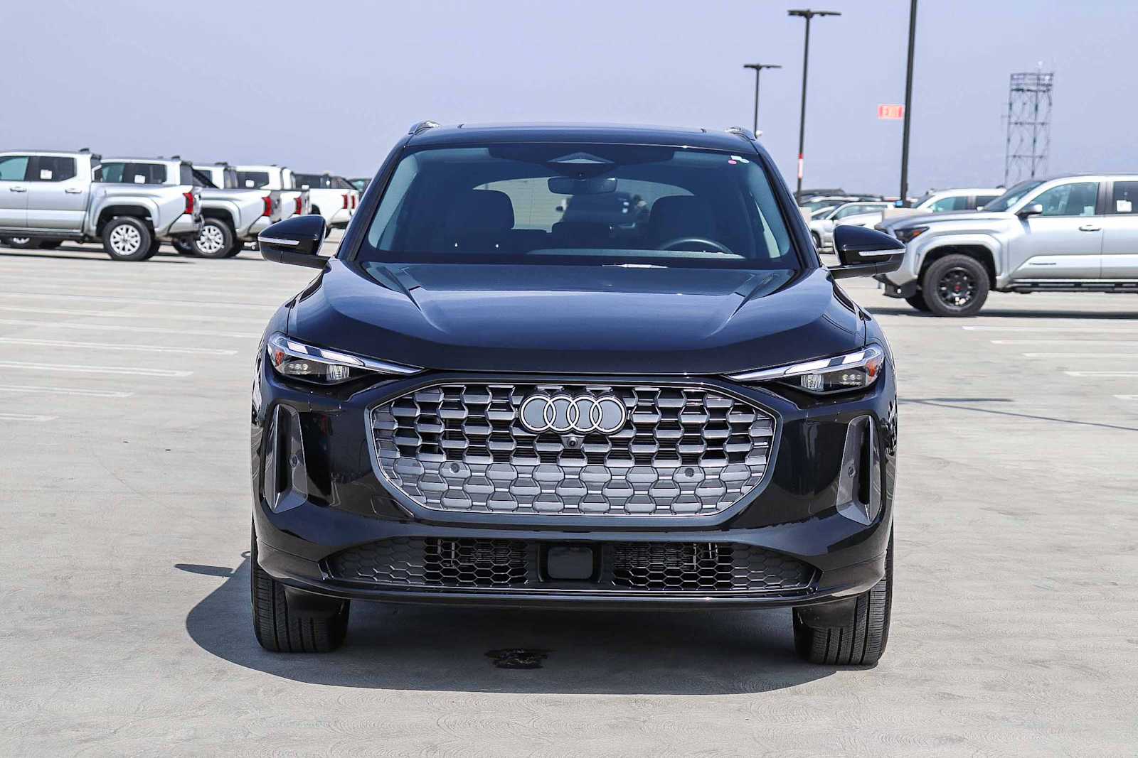 Thumbnail: 2025 Audi Q5 - 2