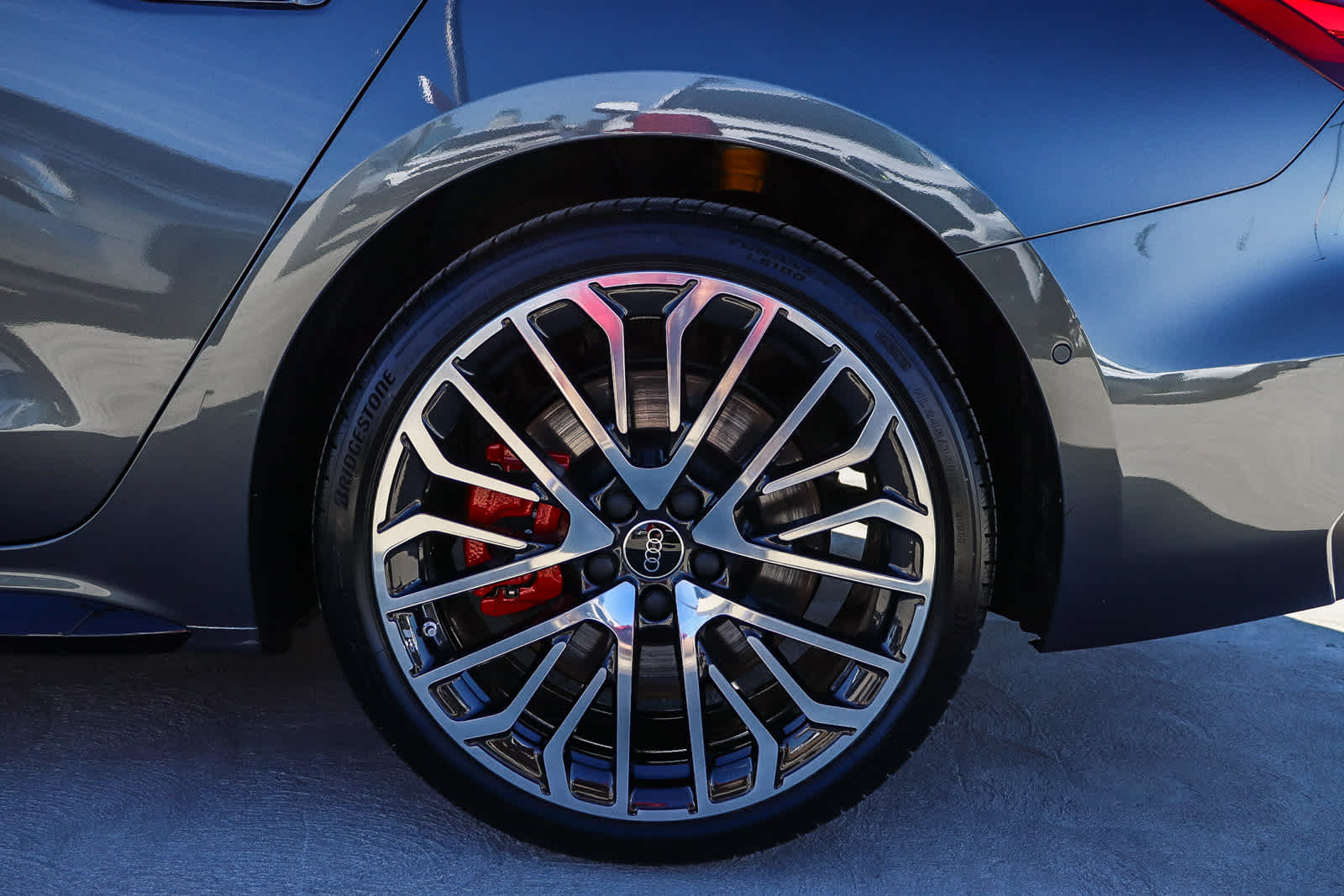 Thumbnail: 2025 Audi S5 - 13