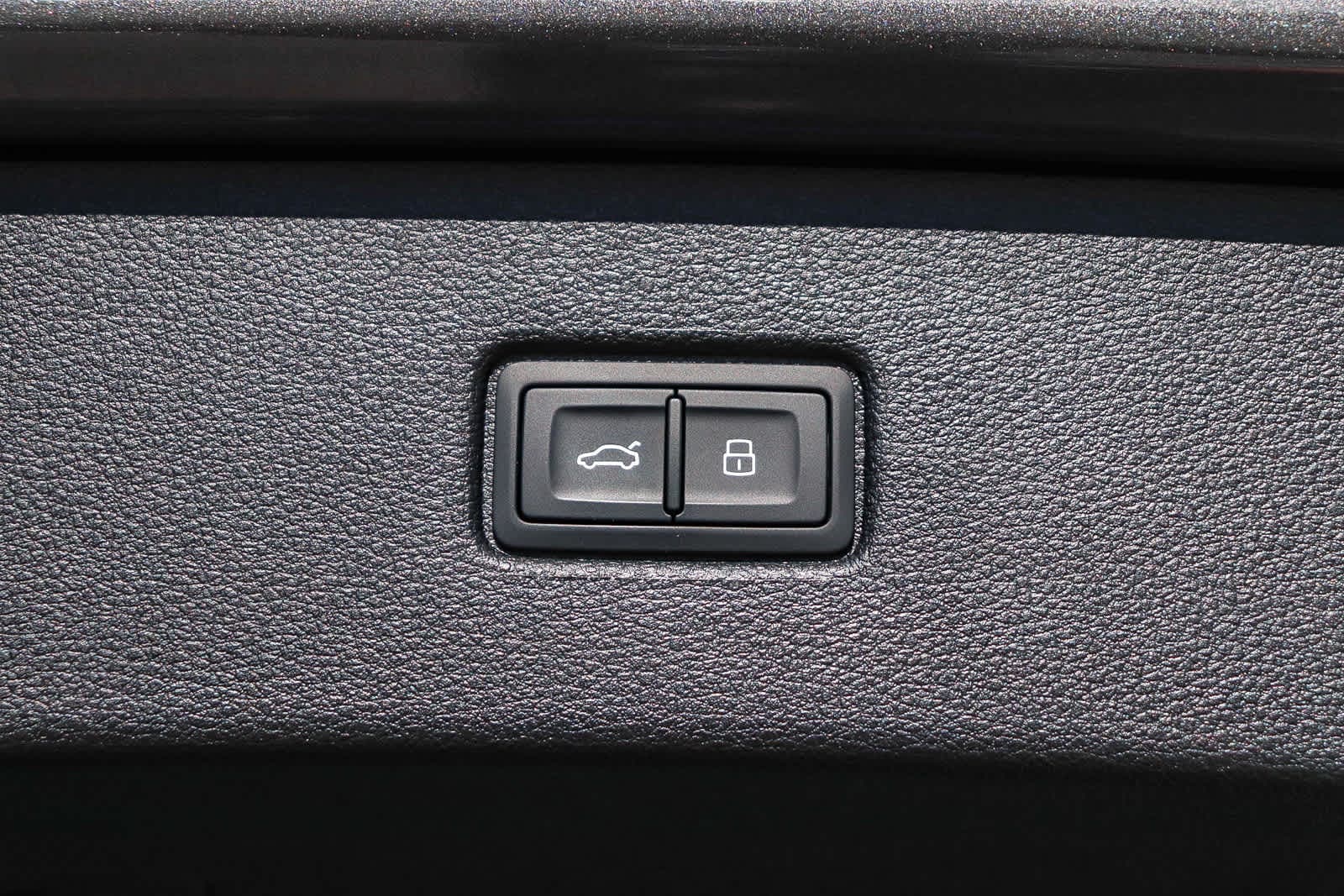 Thumbnail: 2026 Audi Q7 - 40