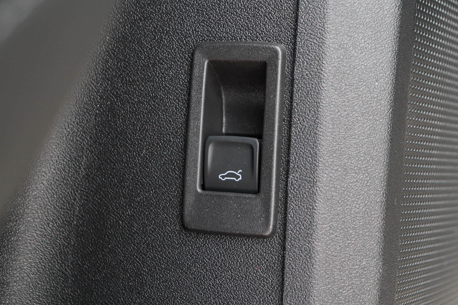 Thumbnail: 2025 Audi Q5 - 27