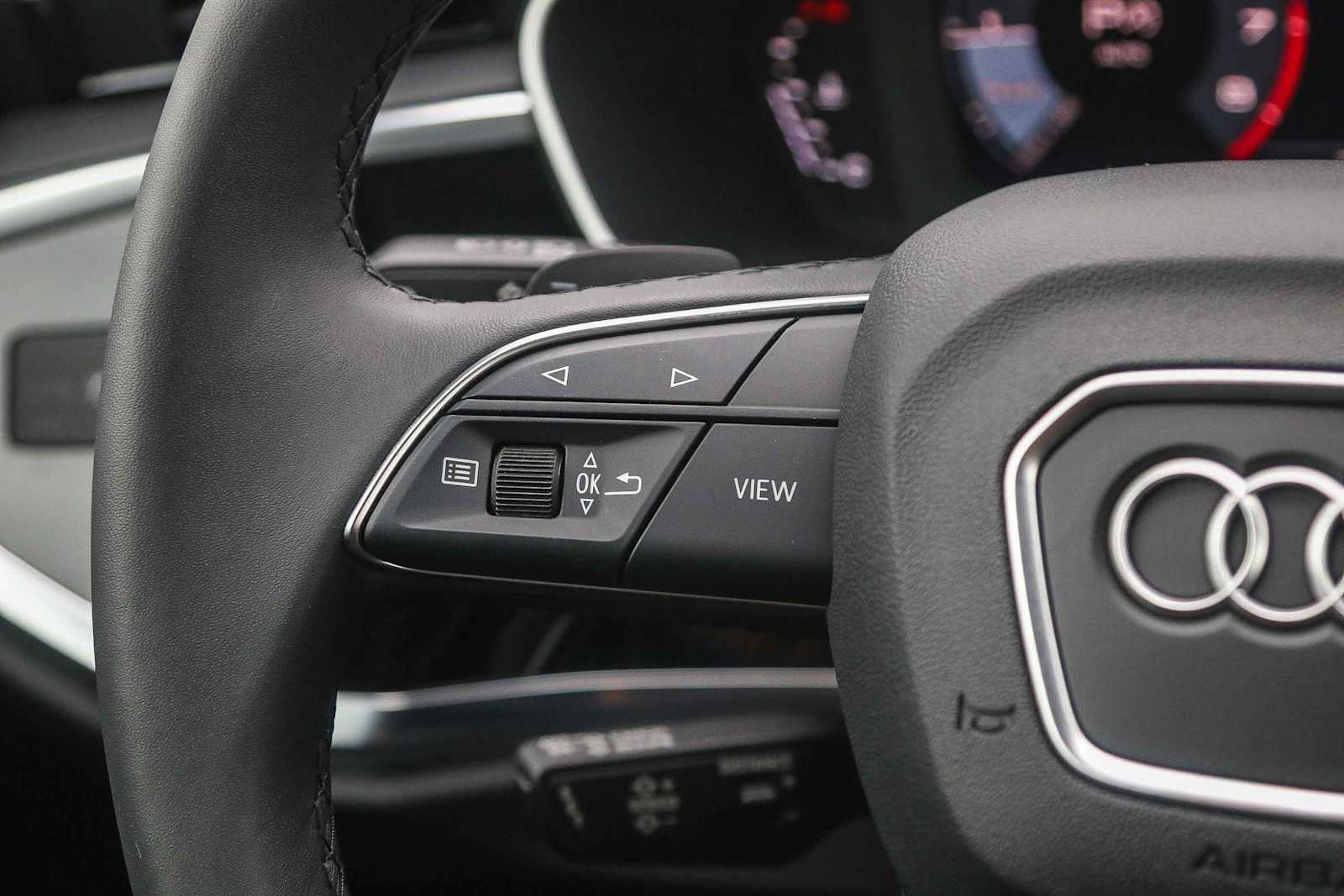 Thumbnail: 2025 Audi Q3 - 23