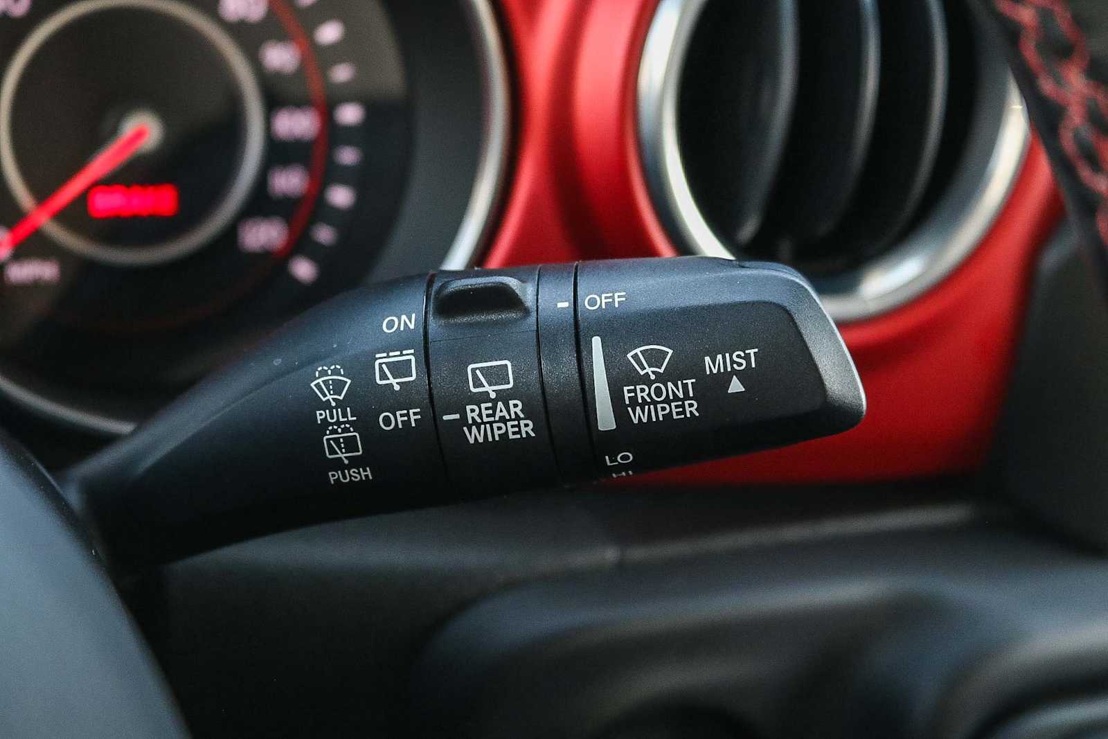 Thumbnail: 2018 Jeep Wrangler - 39