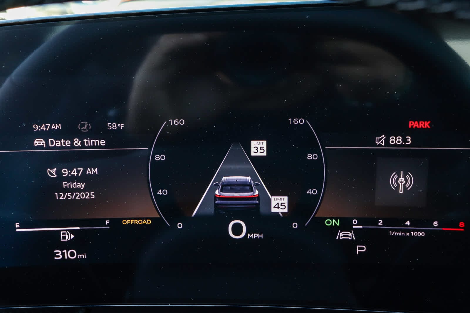 Thumbnail: 2025 Audi SQ5 - 31